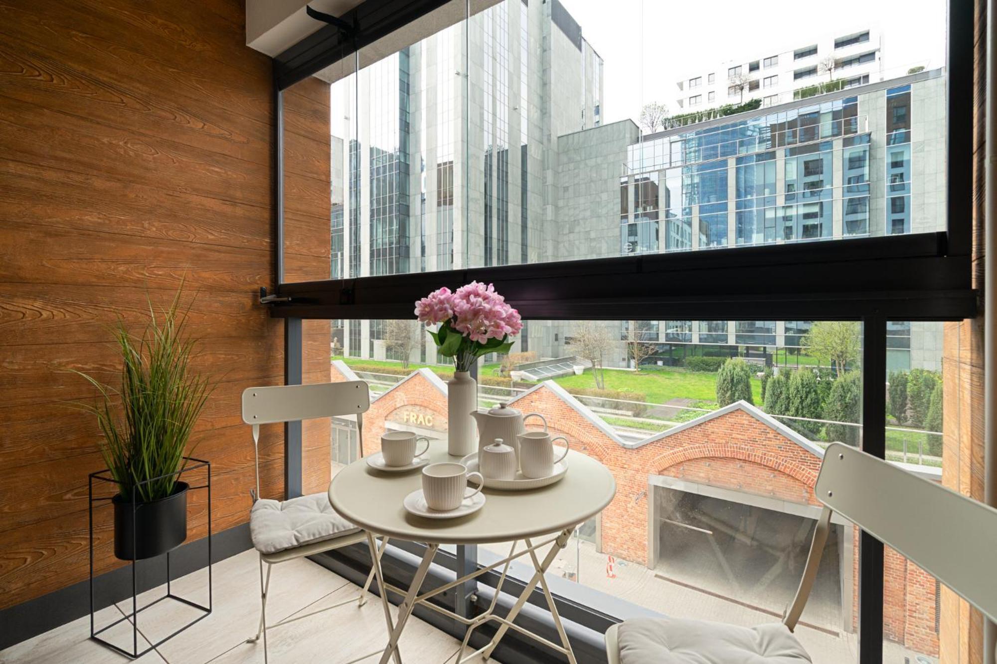 Golden Apartments Warsaw - Big Apartment In Luxury Building Near Metro Station-Grzybowska 85-5 Extérieur photo
